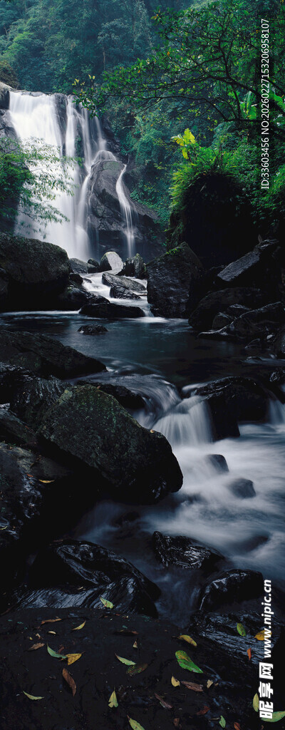 山间溪流瀑布自然美景