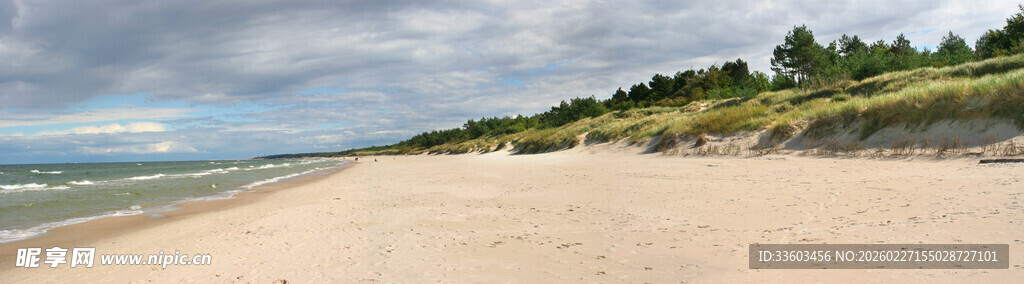 美丽沙滩海岸风景图