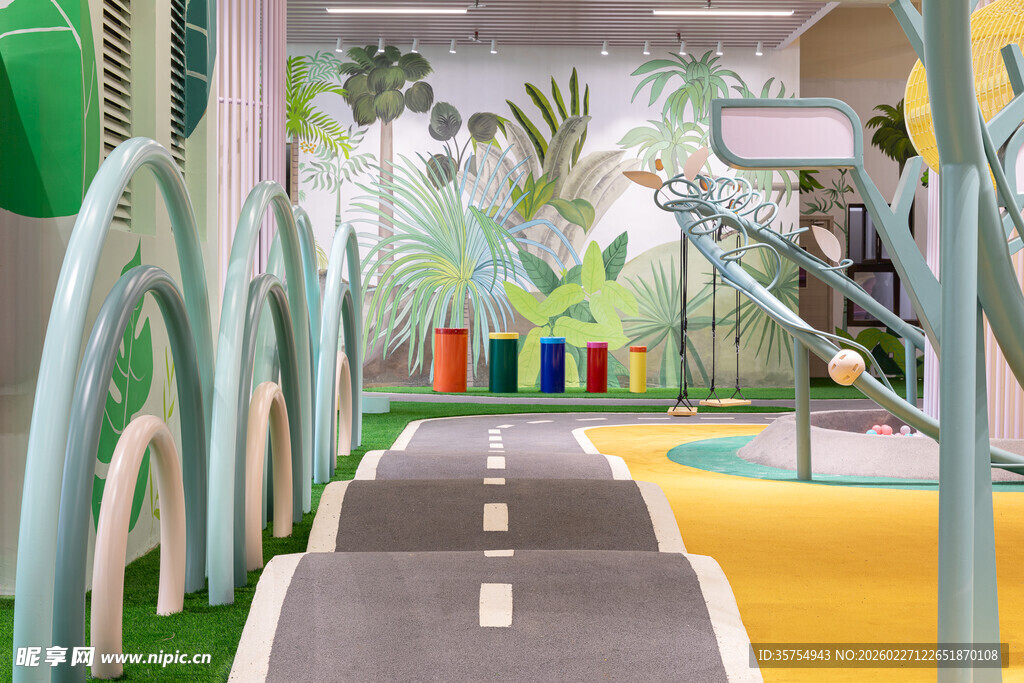 梦幻彩色儿童游乐通道