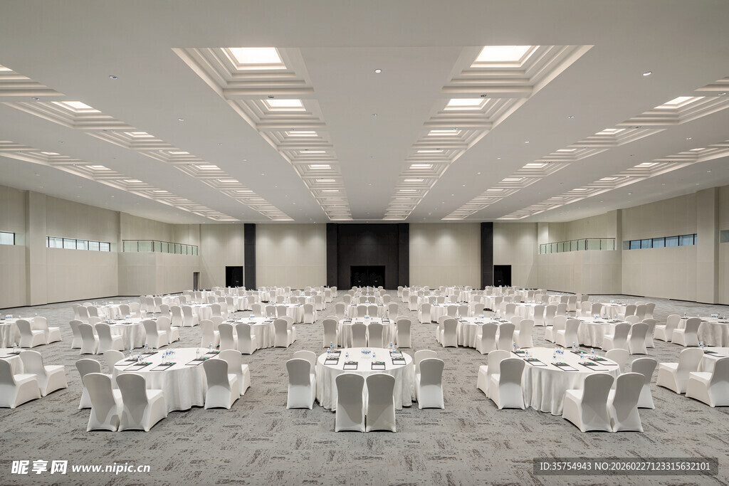 宽敞整洁的宴会会议场地