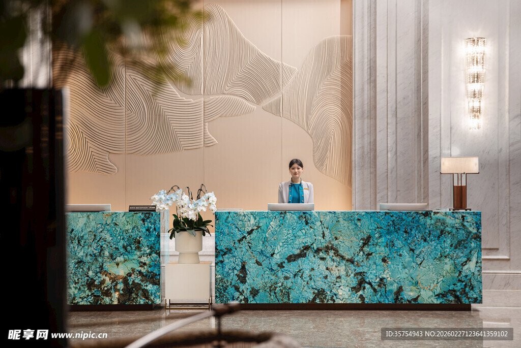 中式风格酒店前台接待区