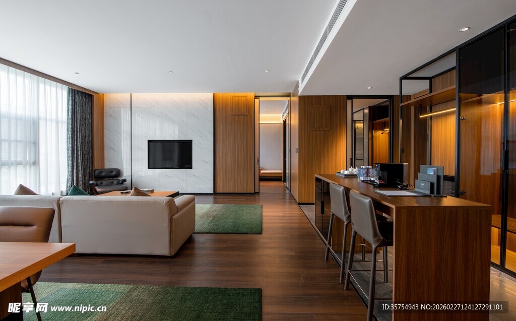 现代风格宽敞豪华客厅空间