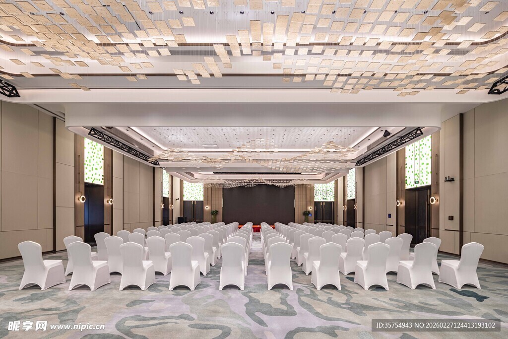 宽敞明亮的大型会议场地