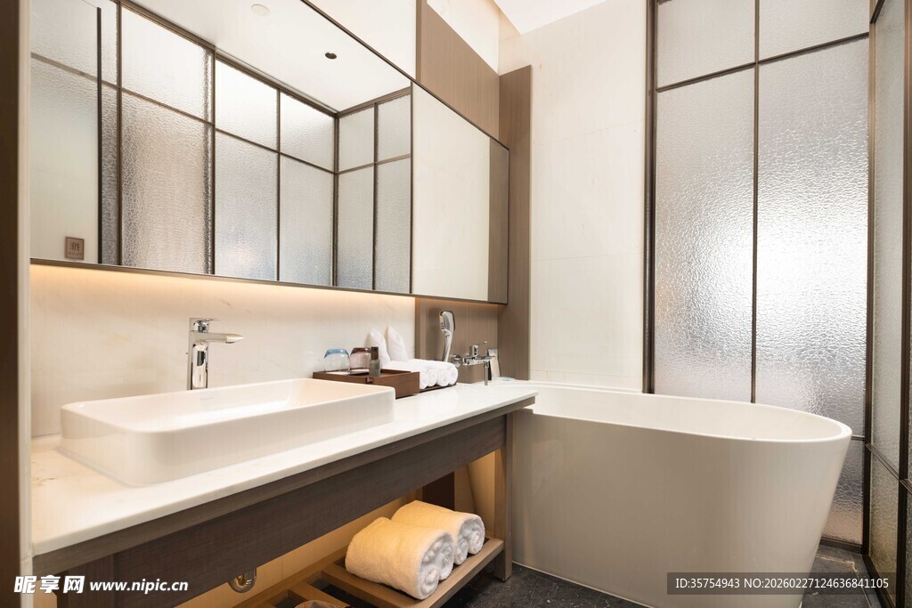 现代简约风格的精致浴室