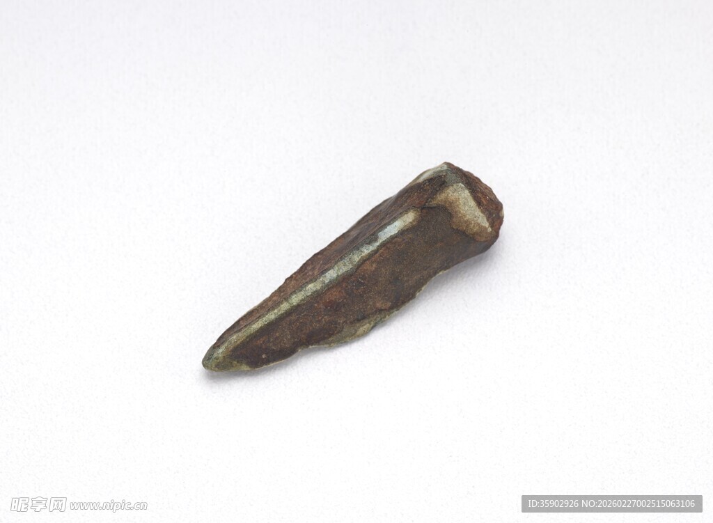 金属锥形物体特写