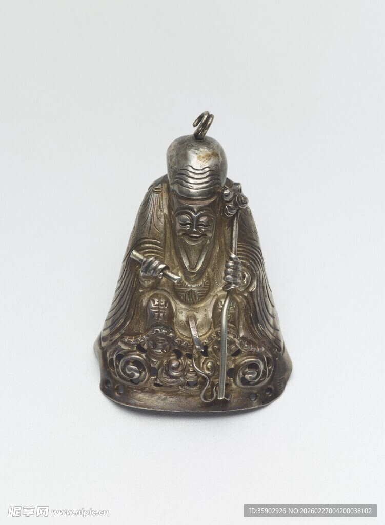 古代人物造型青铜摆件