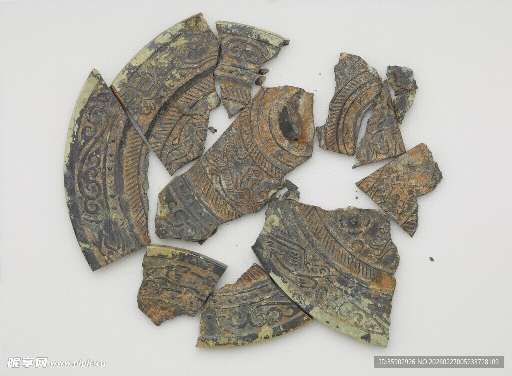 古代青铜碎片