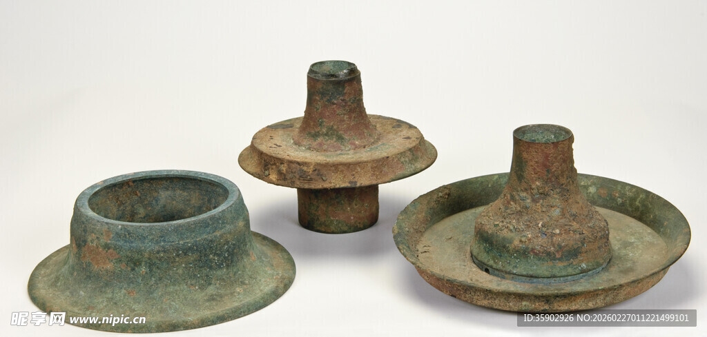 古代青铜材质器物三件套