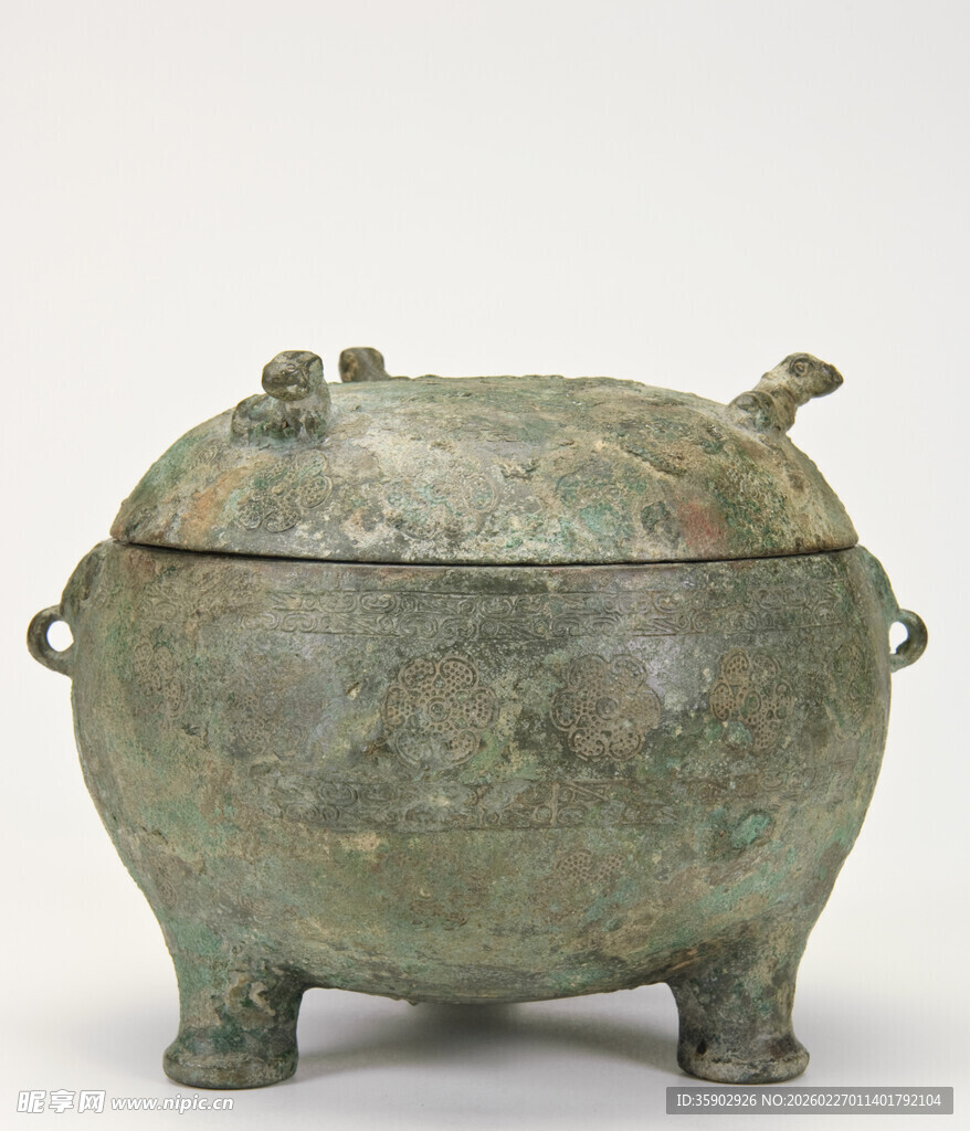 青铜三足带盖古鼎