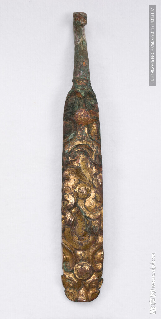 古铜花纹长颈瓶