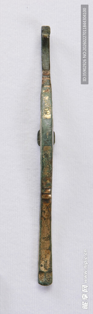 古老青铜长杆兵器