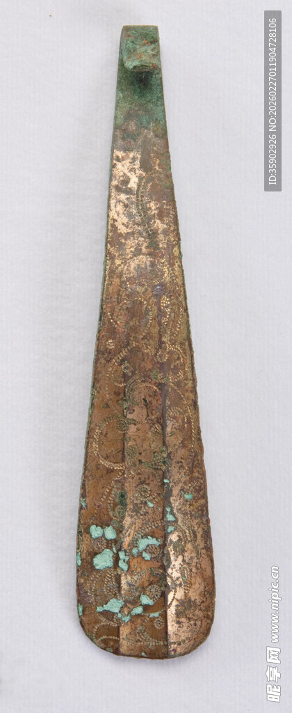 青铜器物古朴精美纹饰