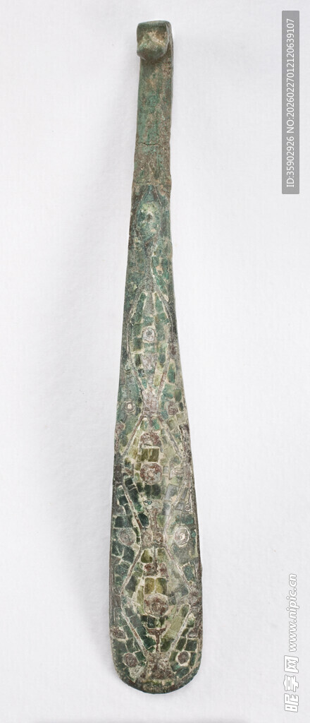 古代精美青铜长柄器物