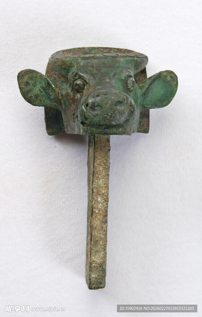 青铜兽首形带钩