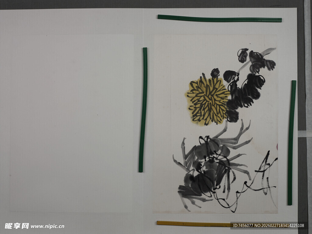 齐白石中式水墨花卉画作展示