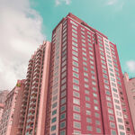 粉色高层住宅楼景观