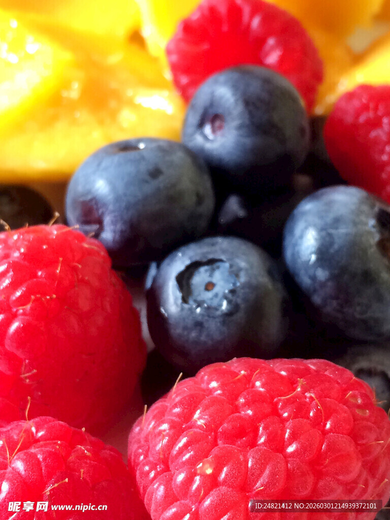 多彩莓果组合