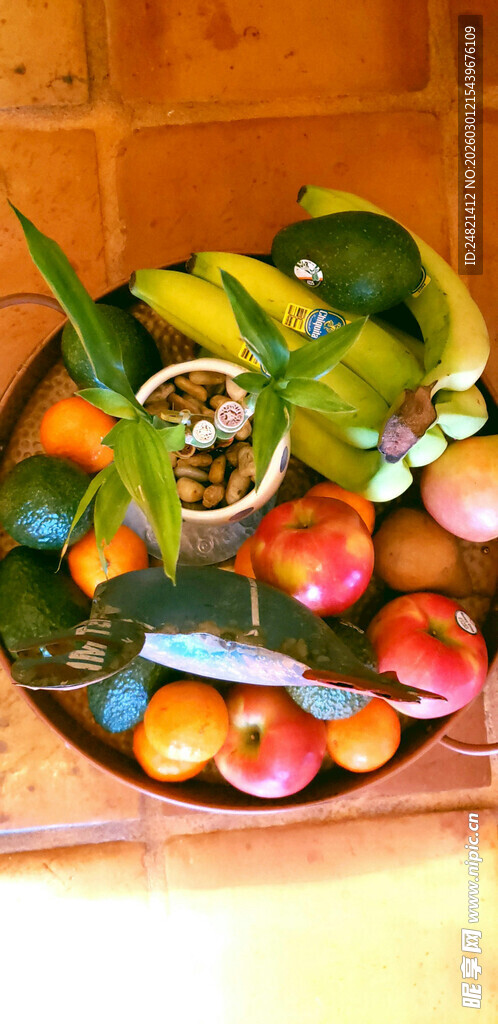 多彩水果摆盘展示