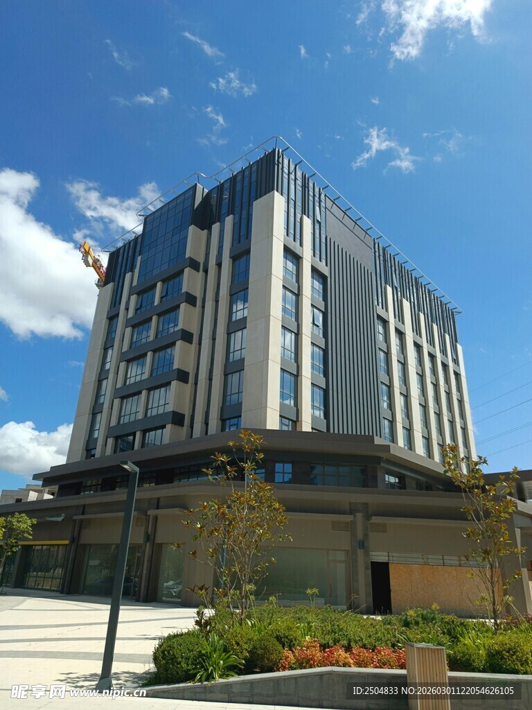 现代风格高楼大厦外观