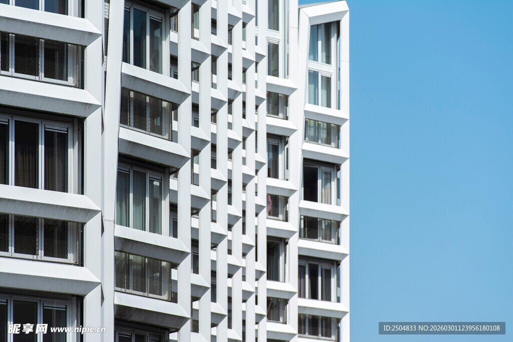 现代风格白色高层住宅楼