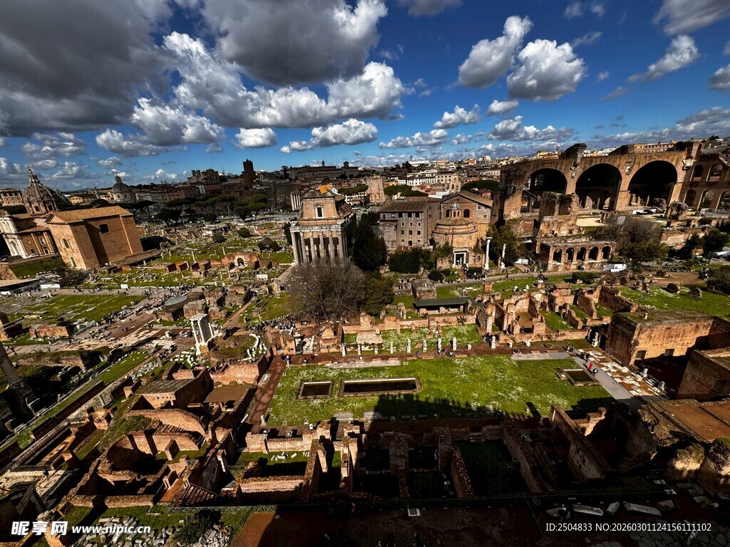罗马古城遗址全景