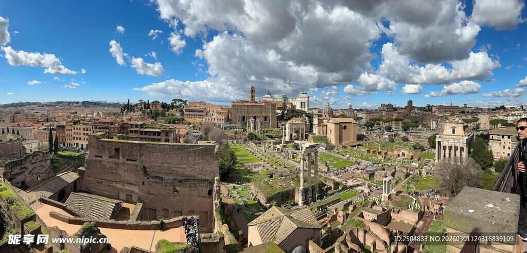 罗马古城遗址全景