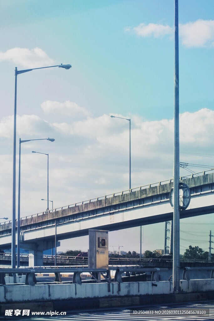 城市高架桥风景