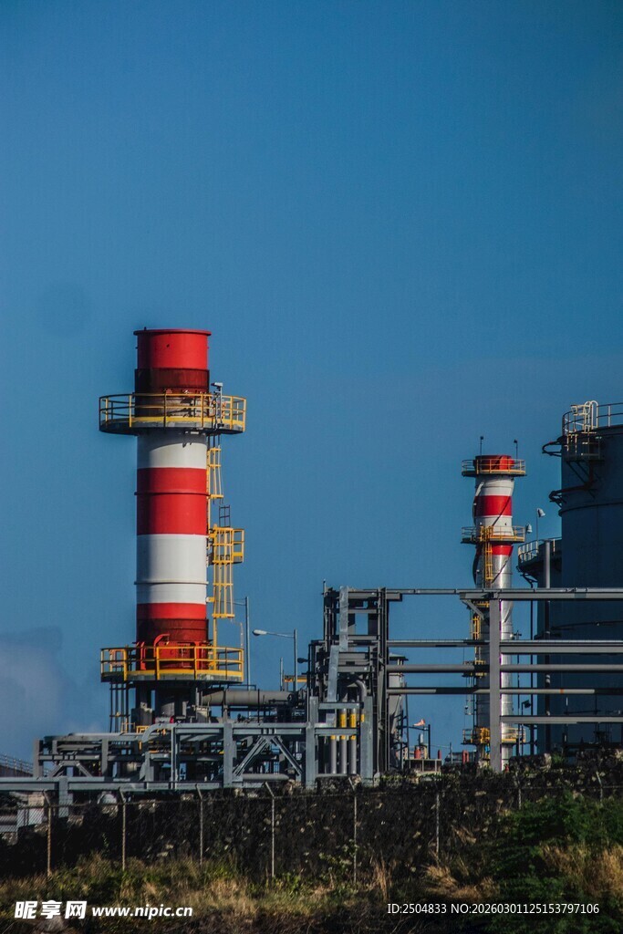 工业烟囱与设施景观