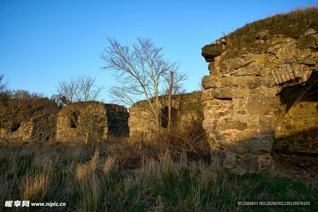 古老废墟 尽显岁月沧桑