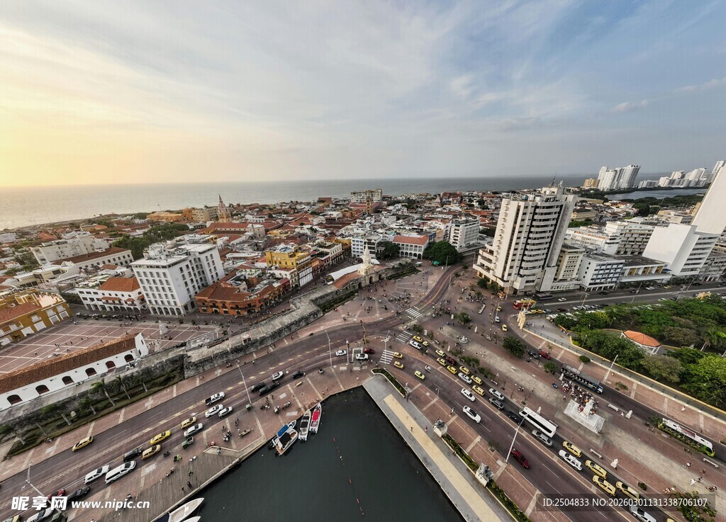 城市海港全景俯瞰