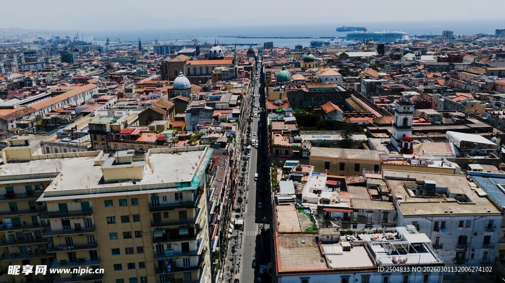 城市俯瞰景观图