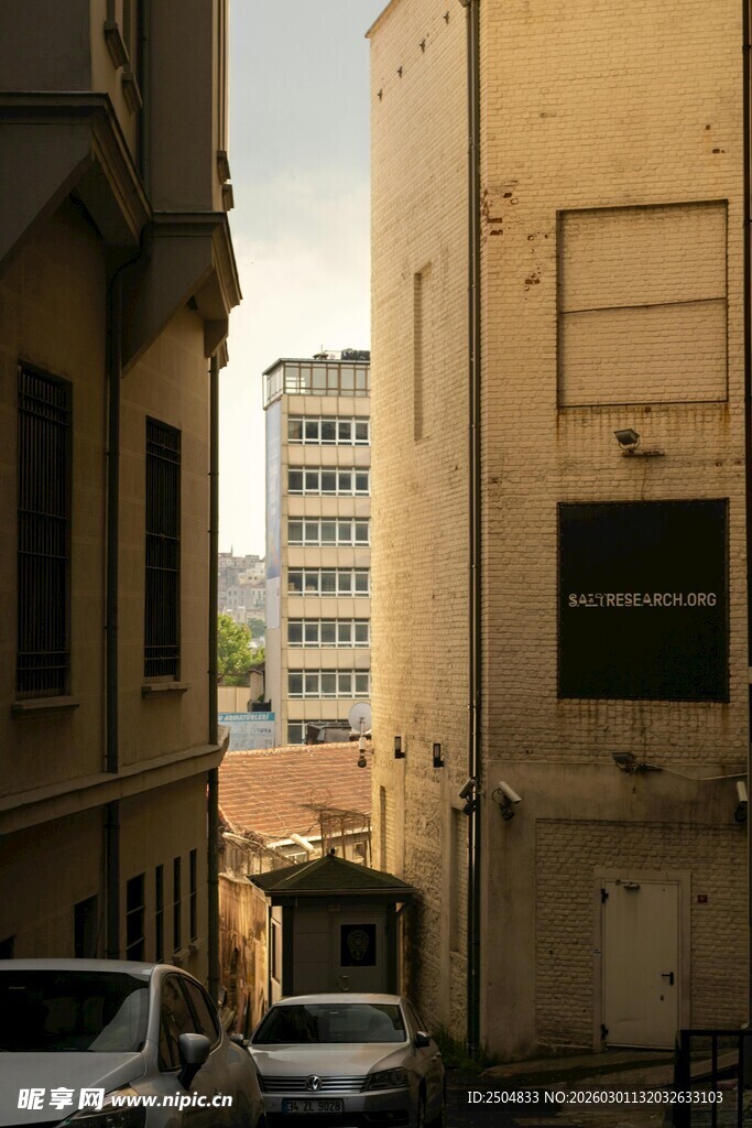 城市街巷间的建筑景致