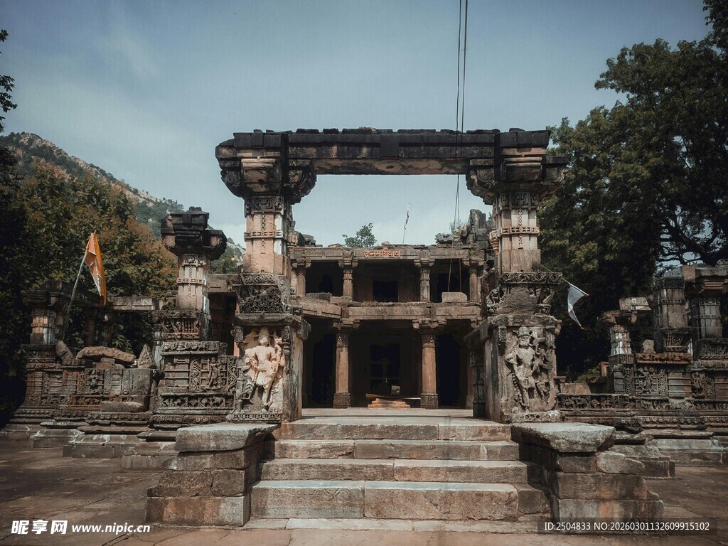 古老石制建筑遗迹