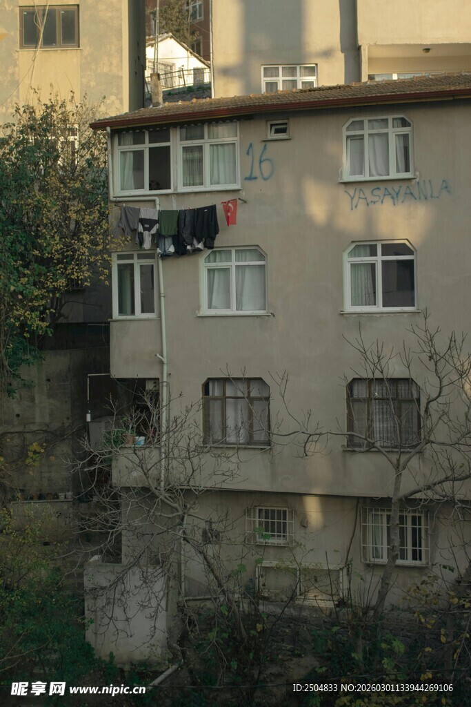 老 居民楼外观景象