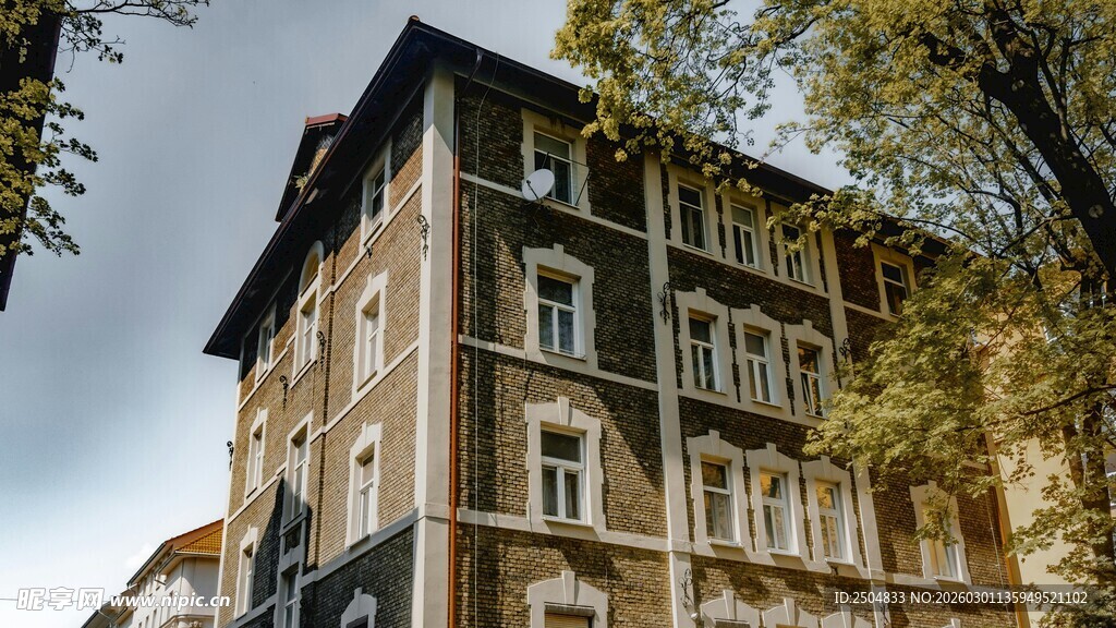 欧式多层建筑外观风采