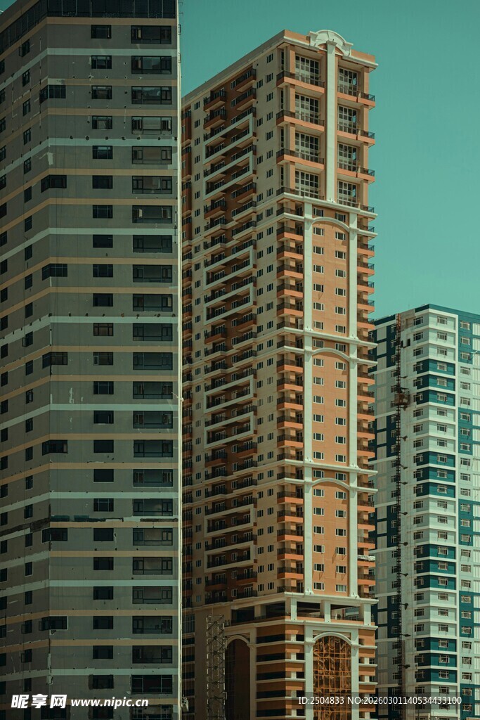 城市中的高层住宅楼