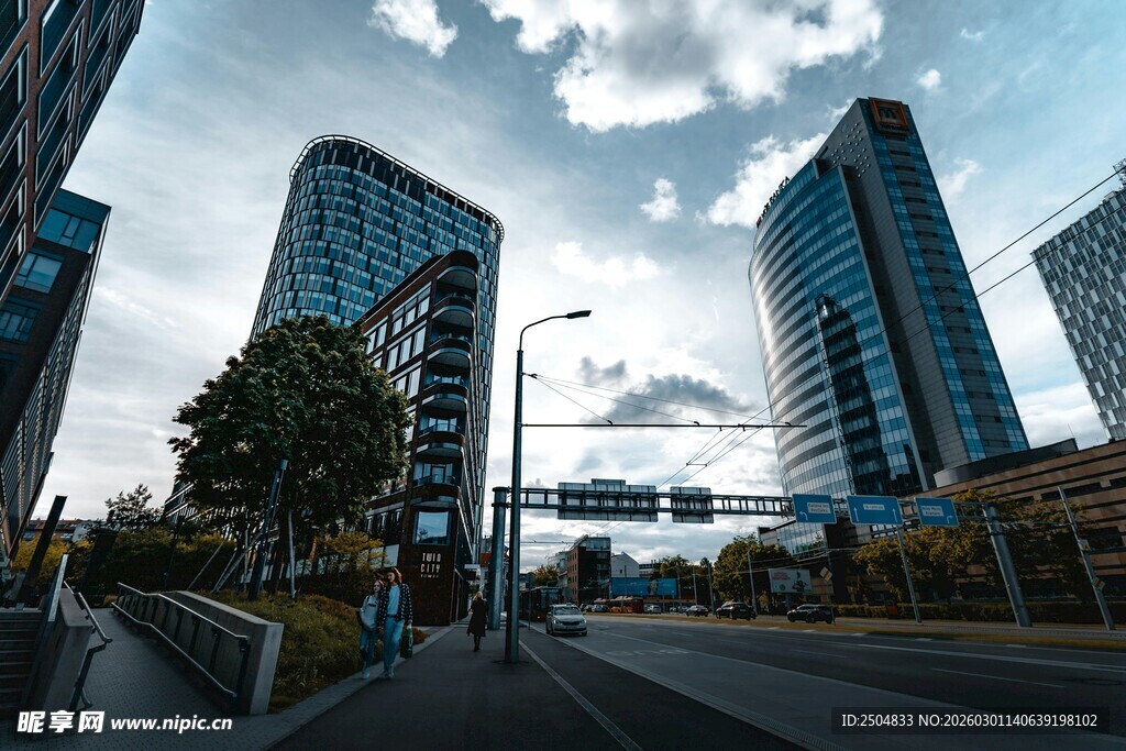 都市街道高楼风景