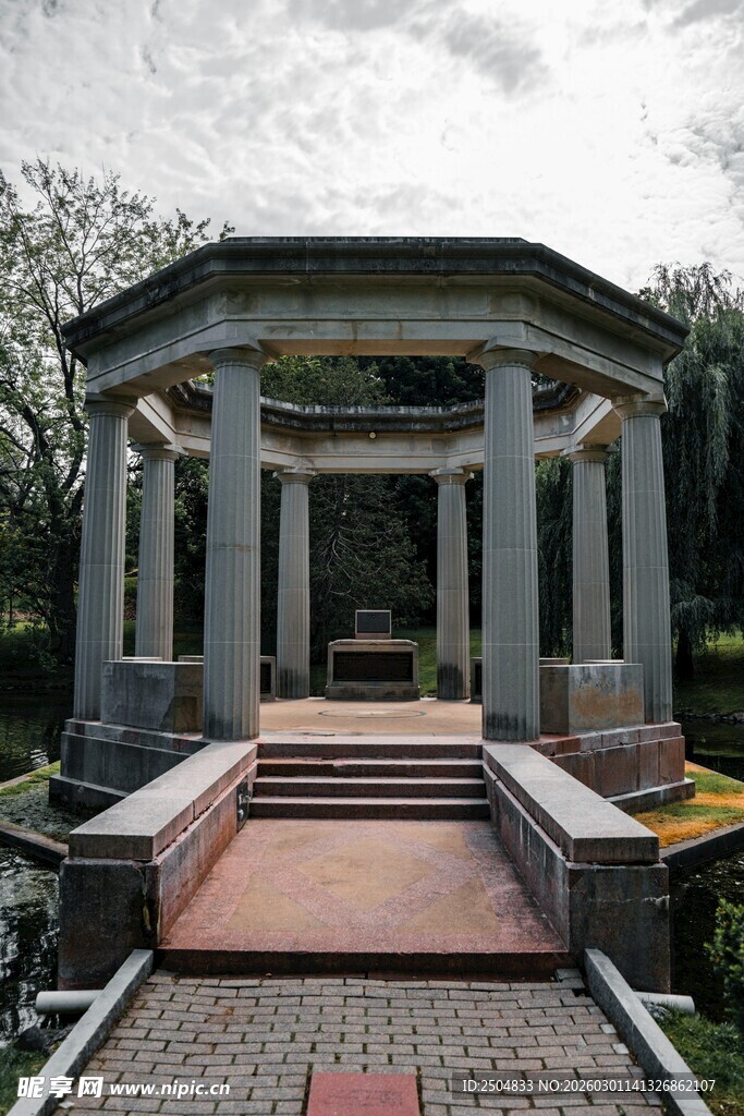 中式八角凉亭景观