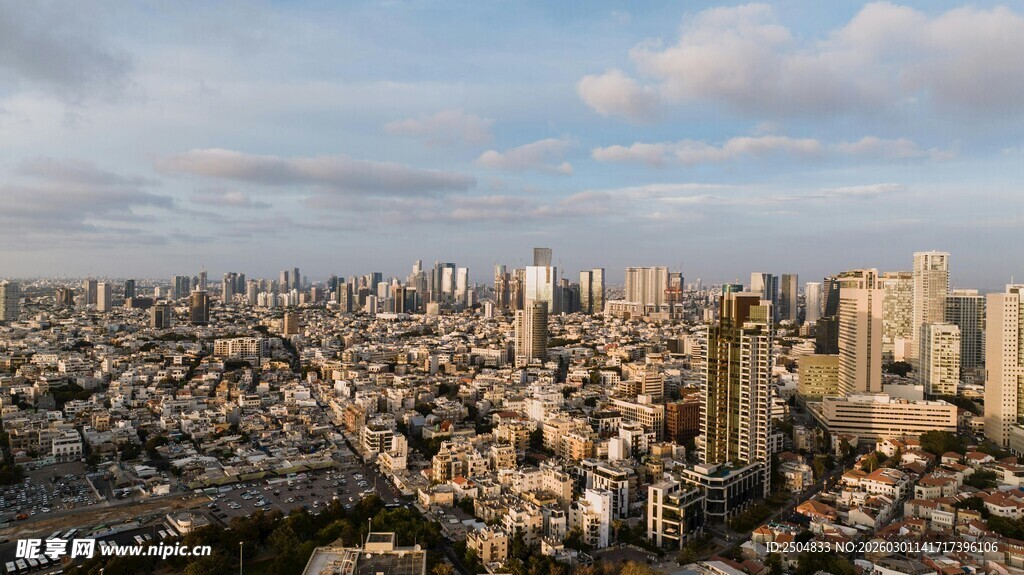 俯瞰繁华都市景象