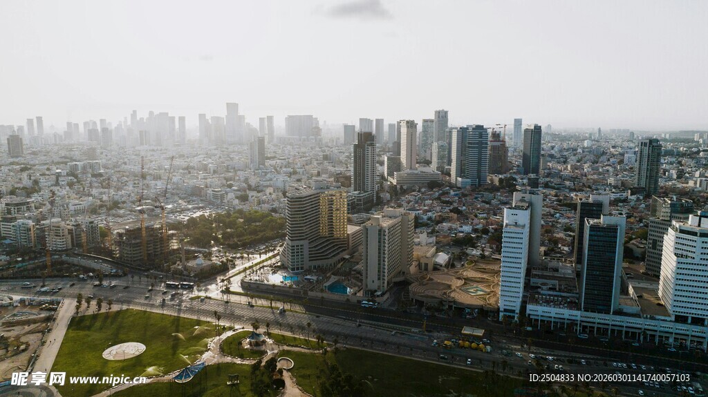 城市天际线俯瞰景观