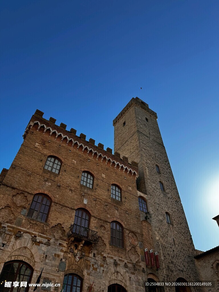 古老塔楼建筑