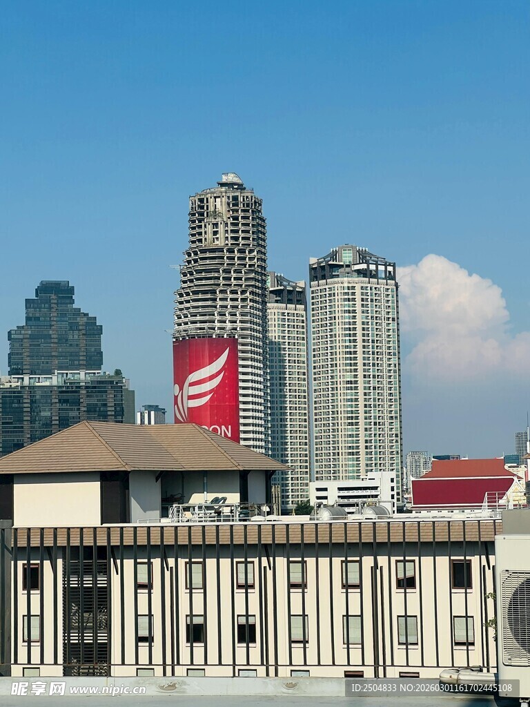 城市建筑景观 现代与古典交融