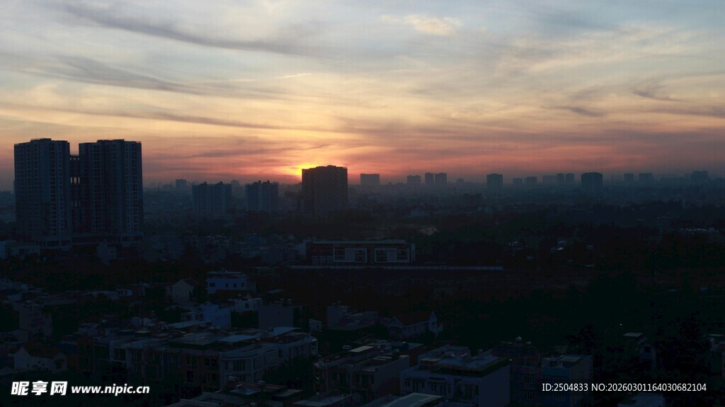 城市日落美景