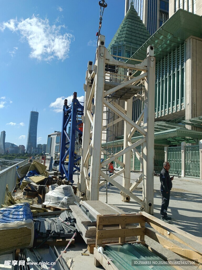 户外建筑施工场景