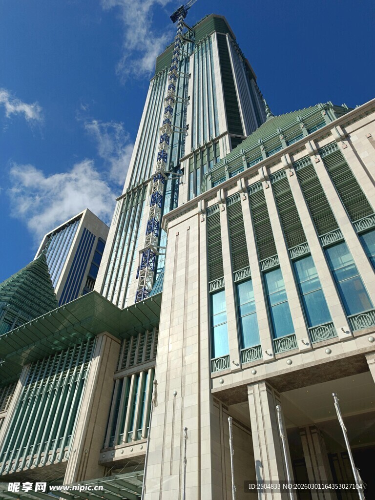 现代高楼建筑外观特写