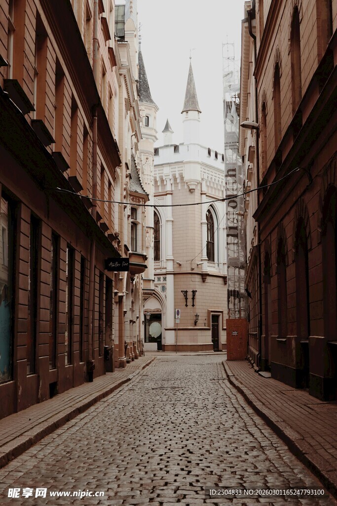 古老街巷中的欧式建筑景观