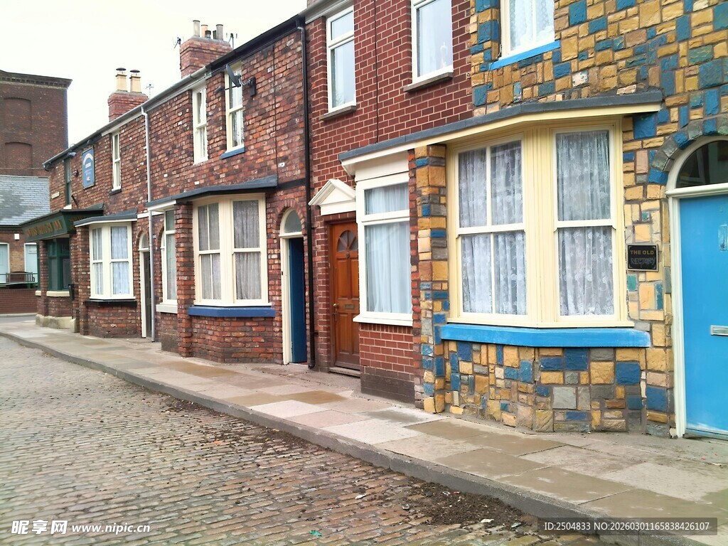 英式街边彩色排屋景观