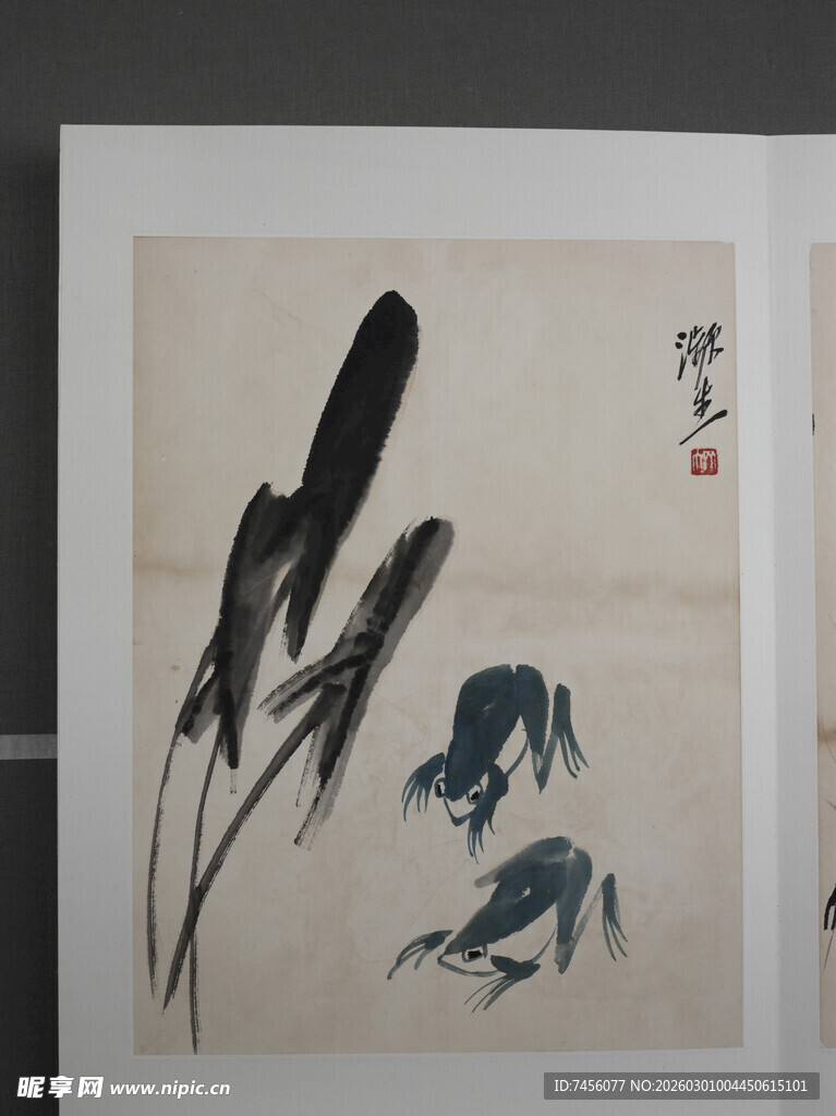 齐白石水墨虾趣图