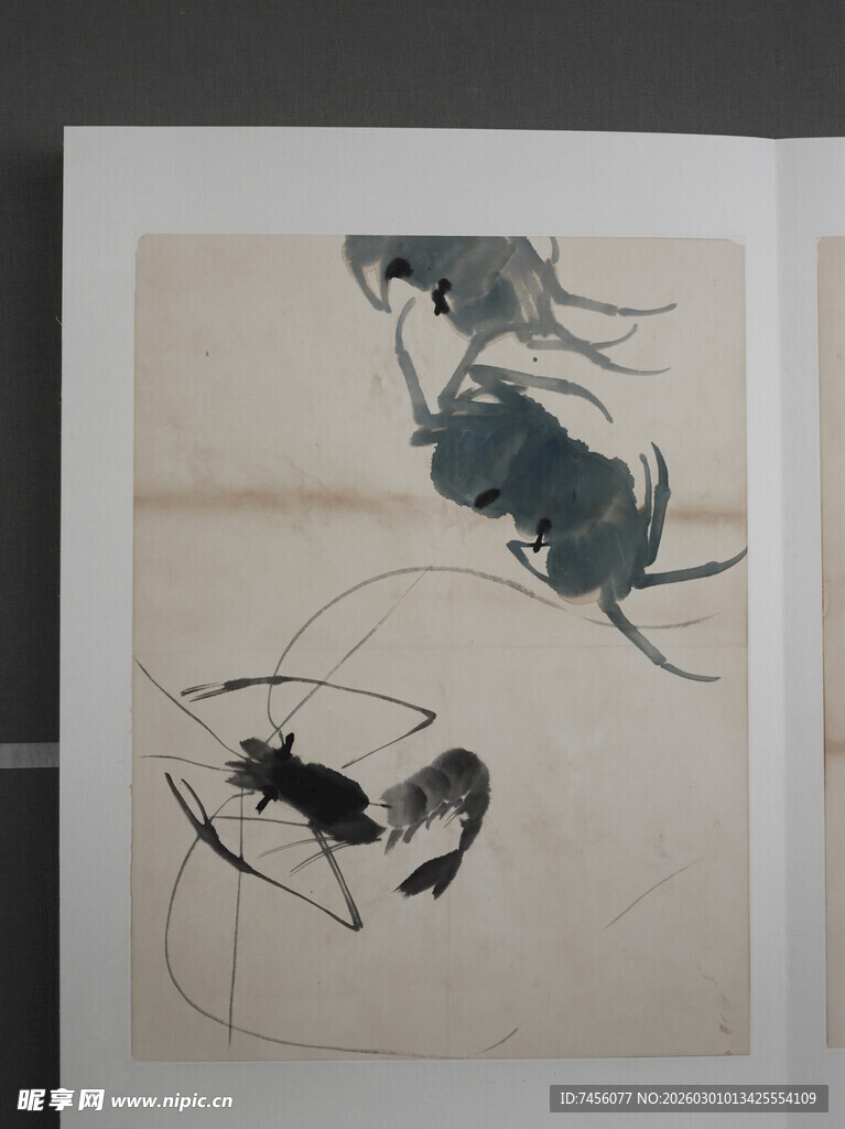 齐白石水墨虾趣图