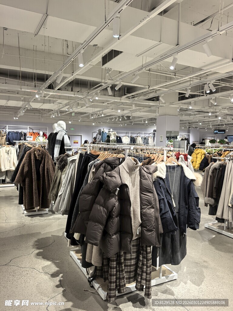 时尚服装店内部陈列